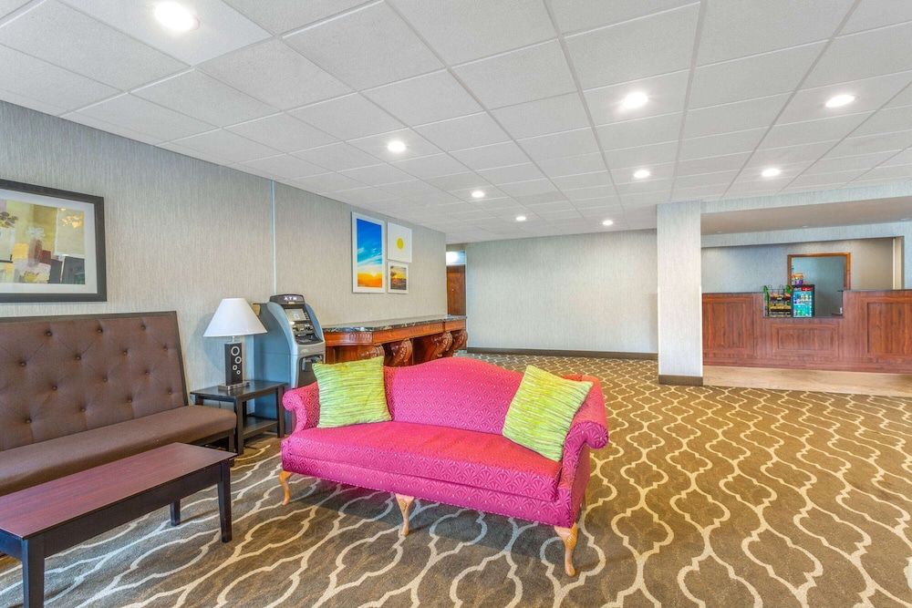 Days Inn by Wyndham Blairsville - photo 23