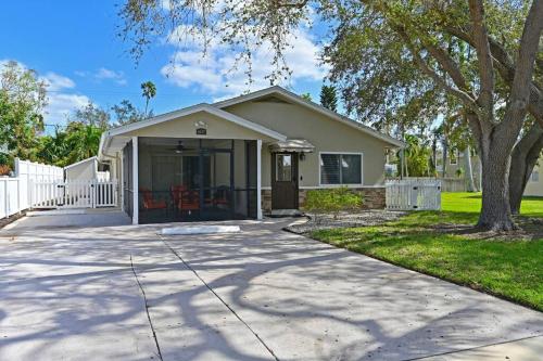 Bradenton Escape with Private Heated Pool in Bradenton, United States