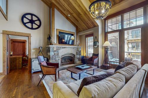 Northstar Escape Northstar Getaway — 4-Star Luxury Hotel in Truckee, United States