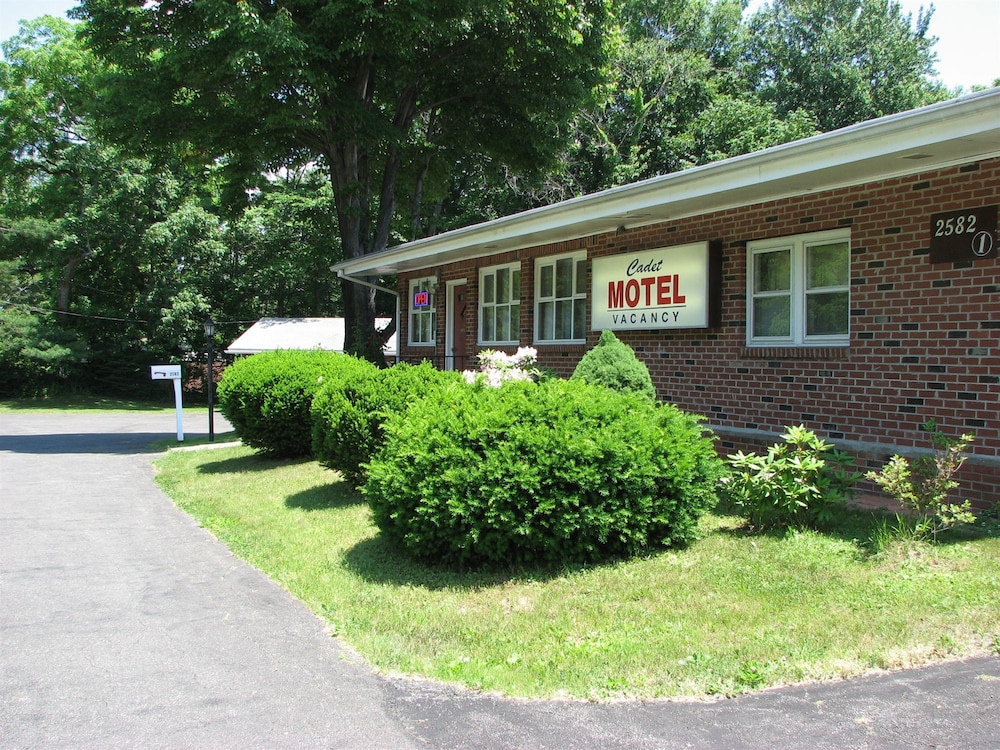 Cadet Motel - photo 44