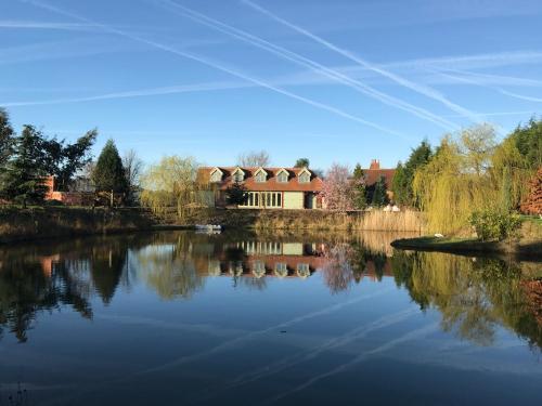 Thonock lane lodge — 4-Star Luxury Hotel in Gainsborough, United Kingdom