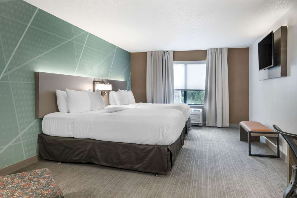 Comfort Inn Suites Lake George — Albany