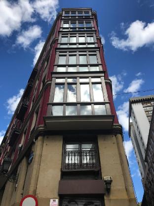 Monappart Cristo Historic Apartment with Parking — 4-Star Luxury Hotel in Bilbao, Spain