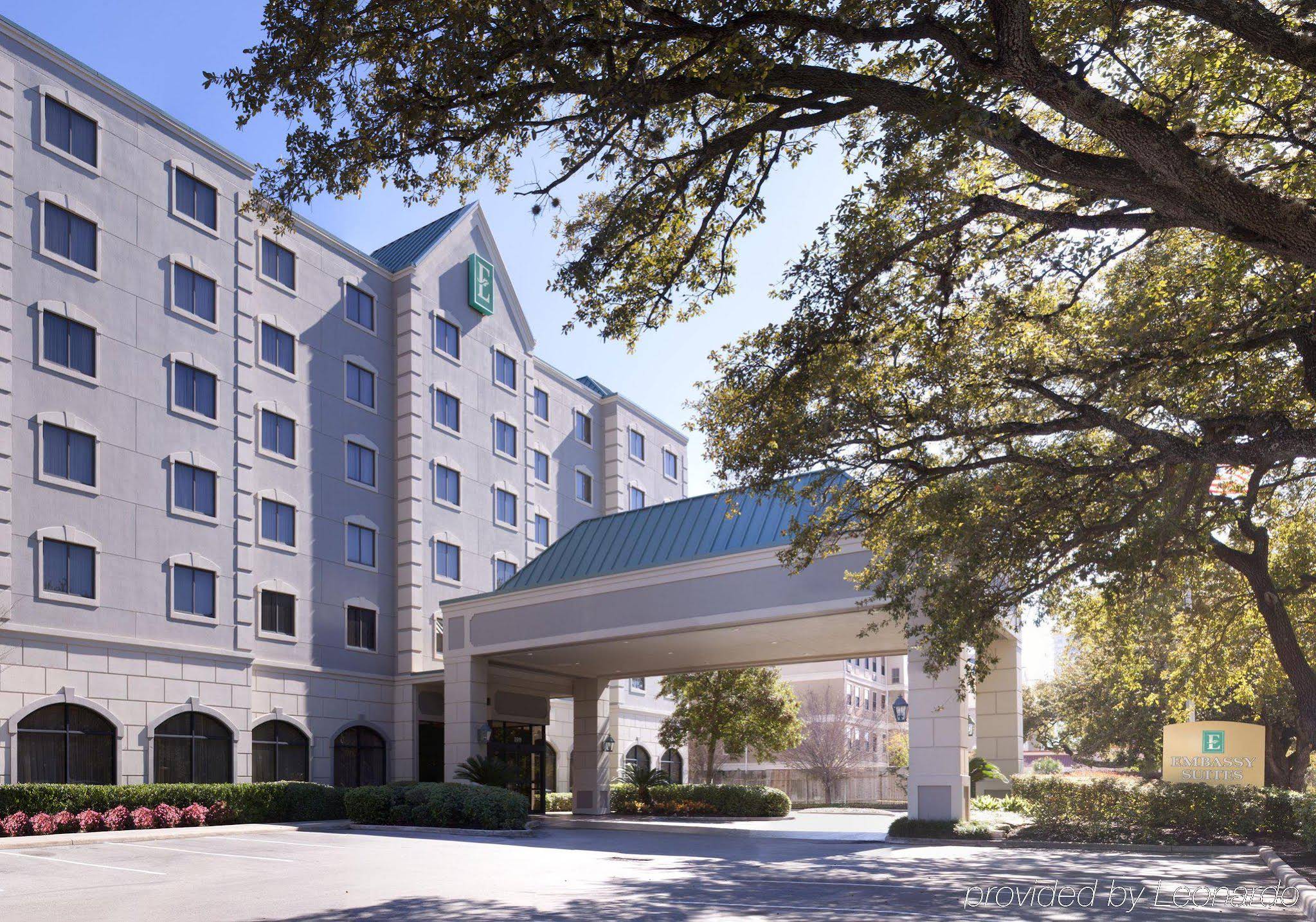Embassy Suites Houston Near the Galleria