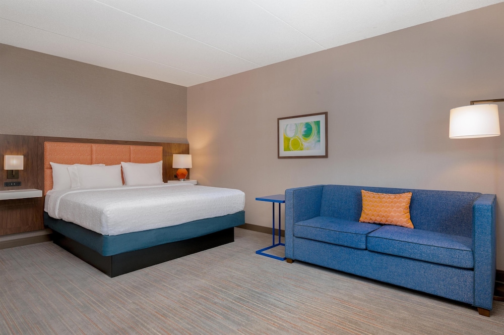 Hampton Inn & Suites Wilkes Barre Scranton - photo 16