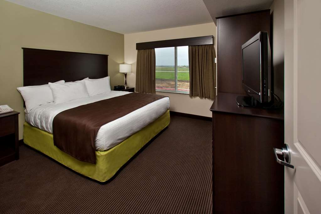 AmericInn by Wyndham Fairfield - photo 31