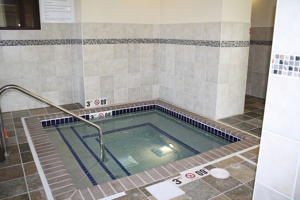 Holiday Inn Express and Suites Sioux Falls SW by IHG - photo 15