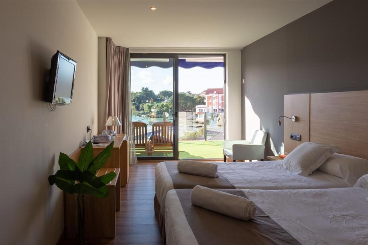 Hotel Astuy — Arnuero