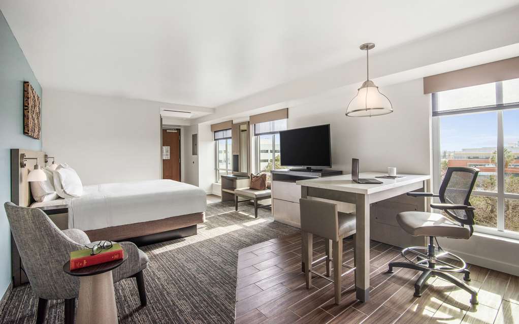 Hyatt House Sacramento Midtown - photo 16
