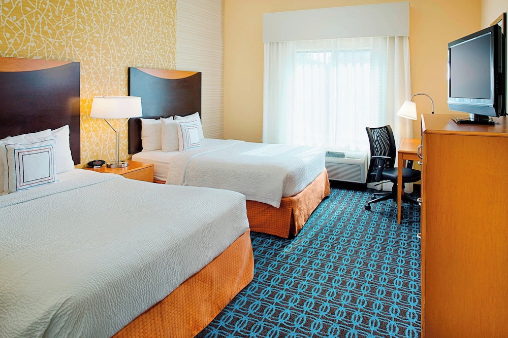 Fairfield Inn & Suites by Marriott San Antonio Seaworld - photo 5