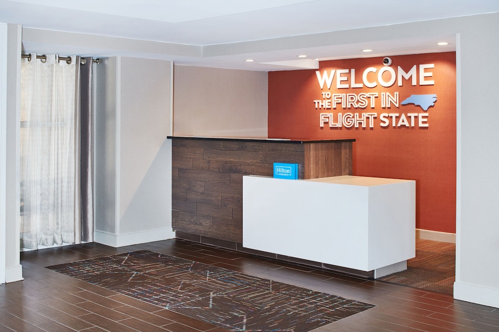 Hampton Inn & Suites Chapel Hill Durham Area - photo 6