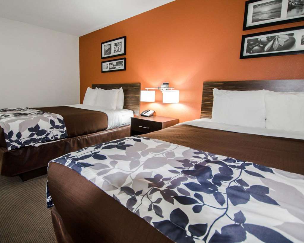 Sleep Inn & Suites and Conference Center Downtown - photo 10