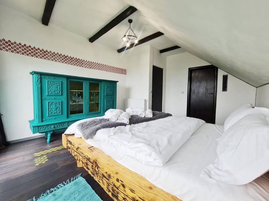 Emoția Munților in Horea, Romania