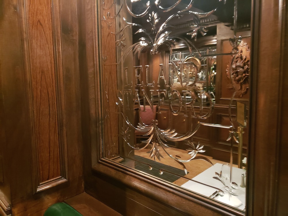 The Huntington Hotel - photo 32