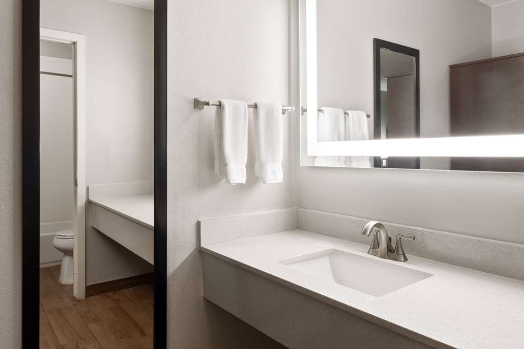 Wingate by Wyndham Cedar City - photo 15
