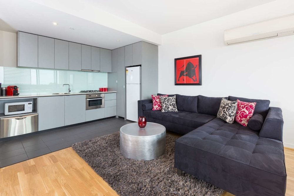 Executive Apartment With Bay Views — 4-Star Luxury Hotel in Melbourne, Australia