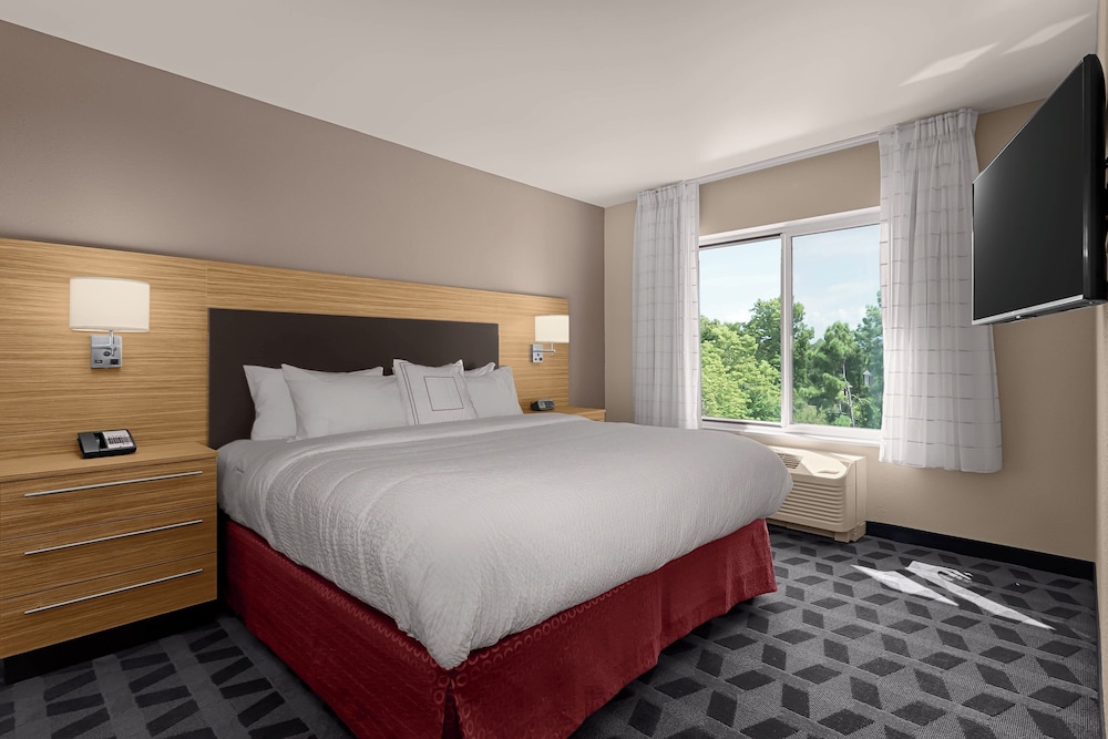 TownePlace Suites Charleston Mt. Pleasant - photo 7
