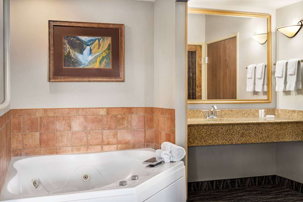 AmericInn by Wyndham Laramie Near University of Wyoming - photo 62