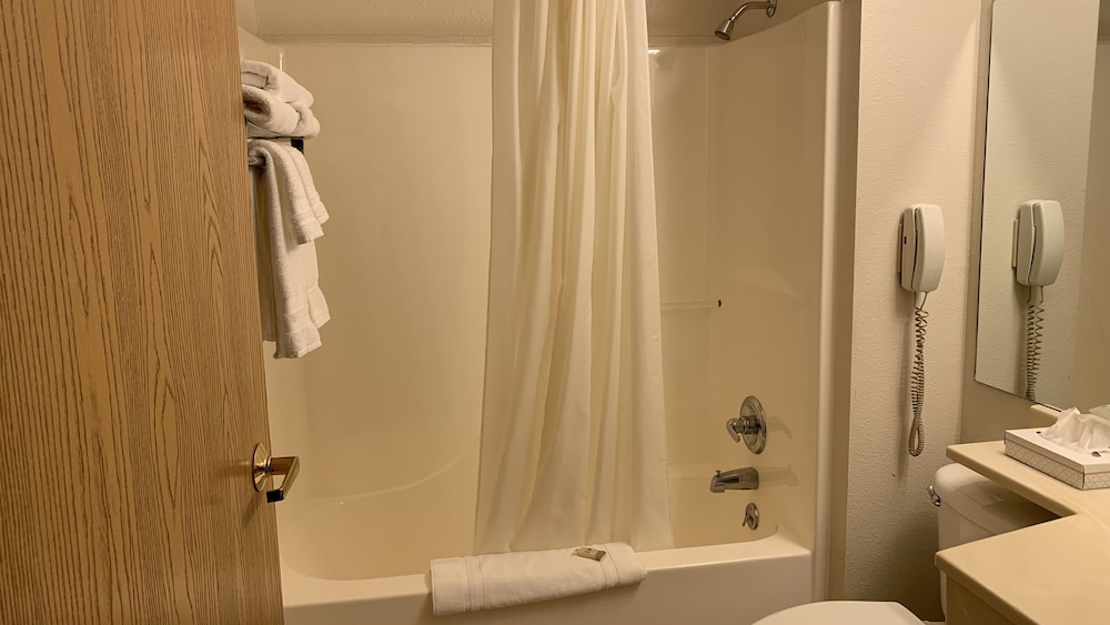Fairbridge Inn & Suites Miles City - photo 49