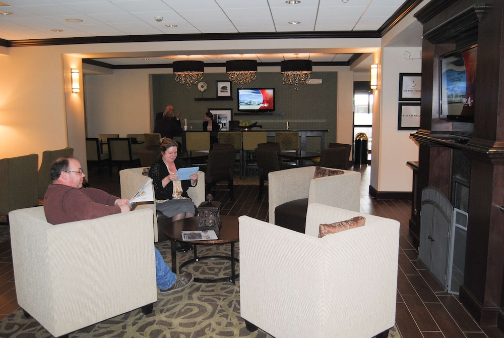 Hampton Inn Cambridge - photo 5