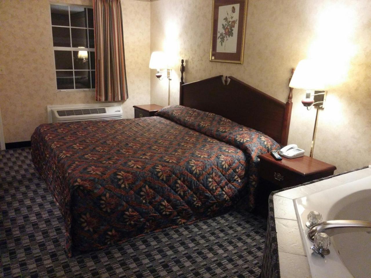 Stone Brook Inn - photo 6