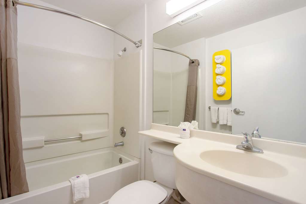 Motel 6 El Paso TX Southeast - photo 15