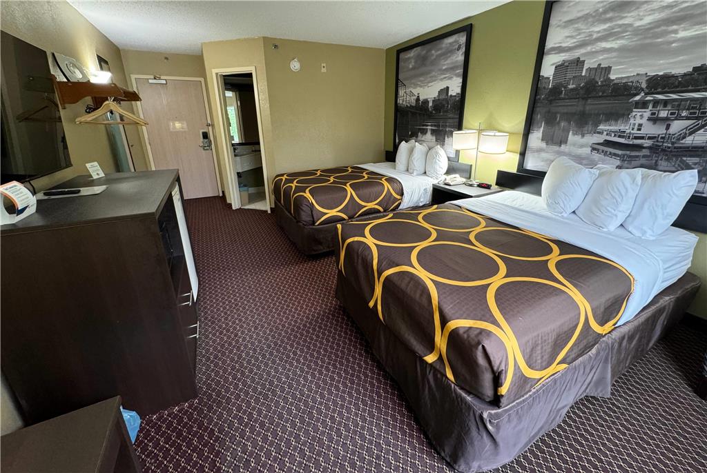 Super 8 by Wyndham New Cumberland - photo 12