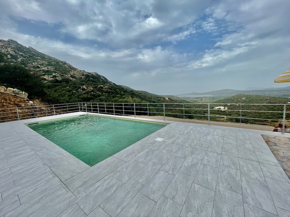 Villa Fiori with Pool by Wonderful Italy — 4-Star Luxury Hotel in Olbia, Italy