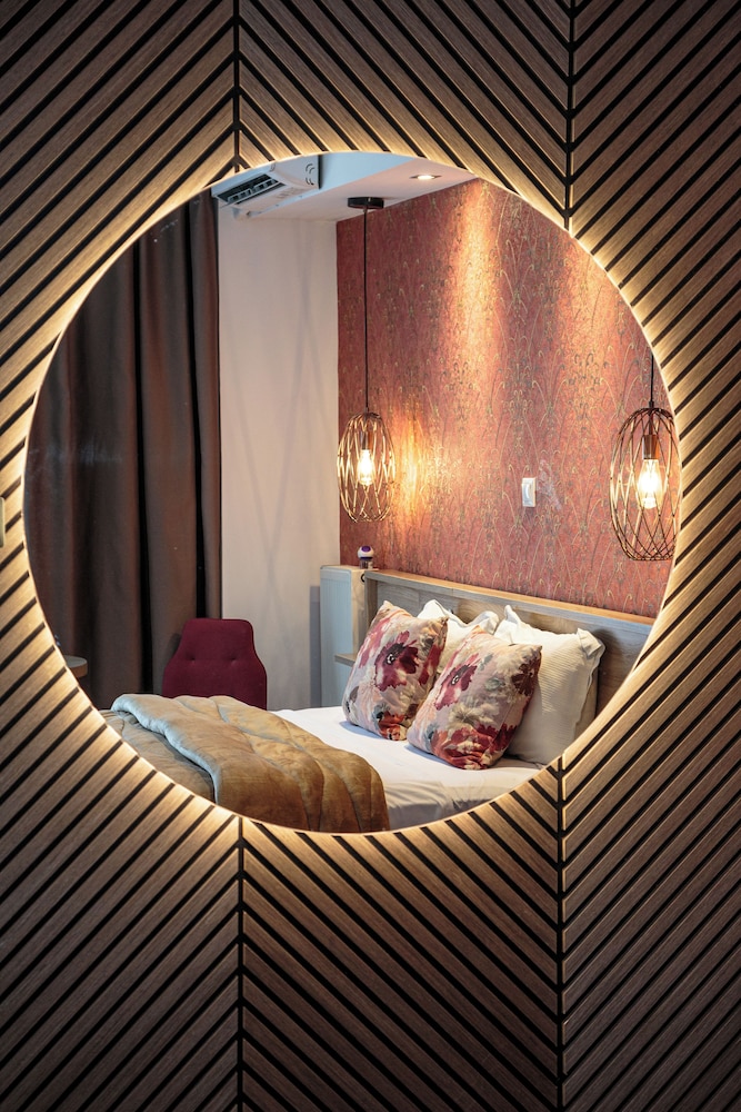 Limani Comfort Rooms — 4-Star Luxury Hotel in Thessaloniki, Greece