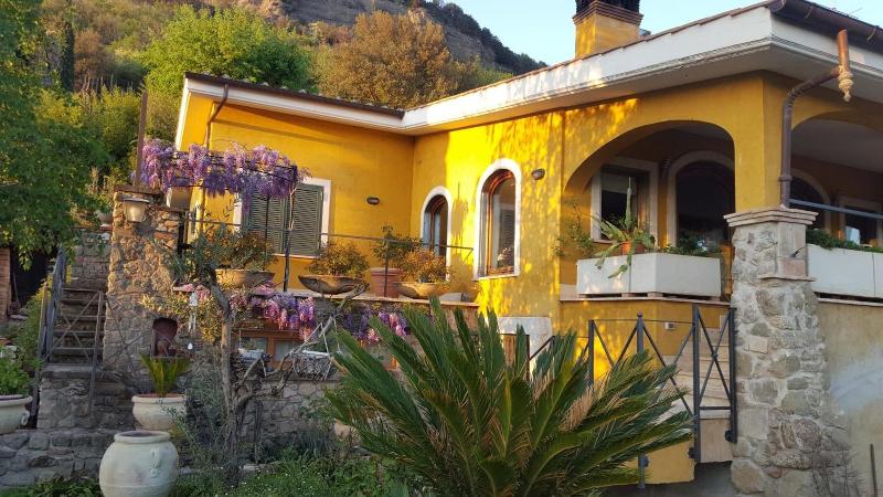 Il Nido del Falco B&B — 4-Star Luxury Hotel in Castel Gandolfo, Italy
