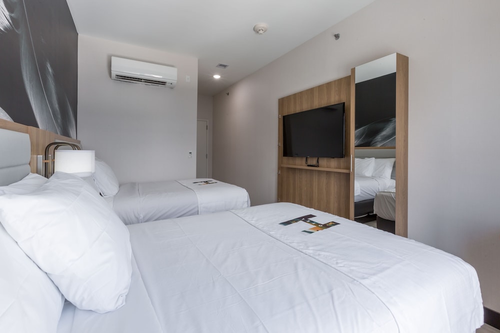 Hotel Ninety Five - photo 26