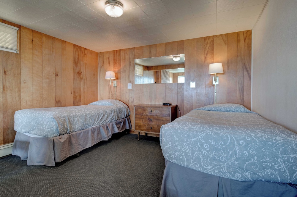 Ester Lee Motel - photo 5