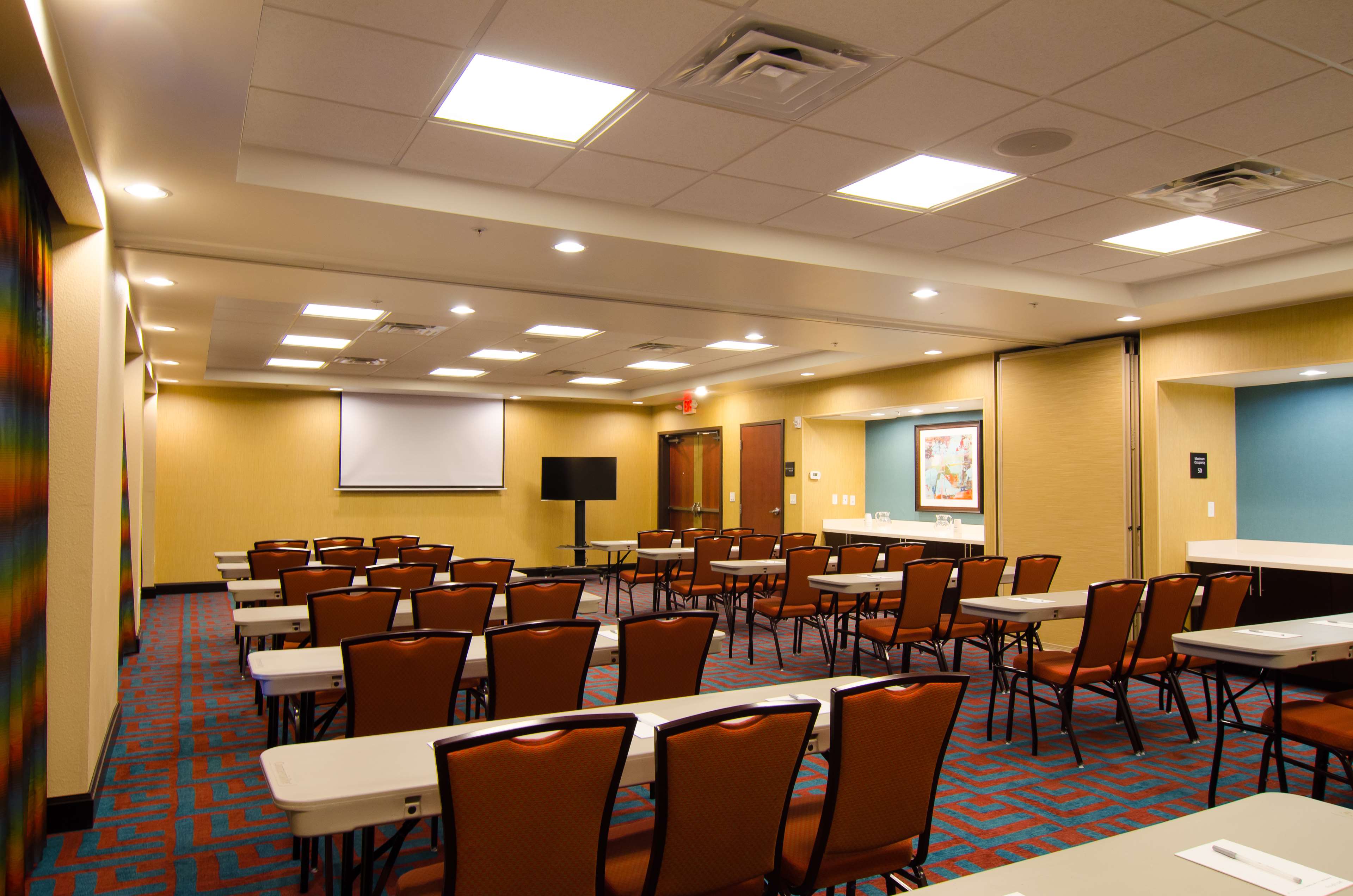 Hampton Inn & Suites Huntsville - photo 13
