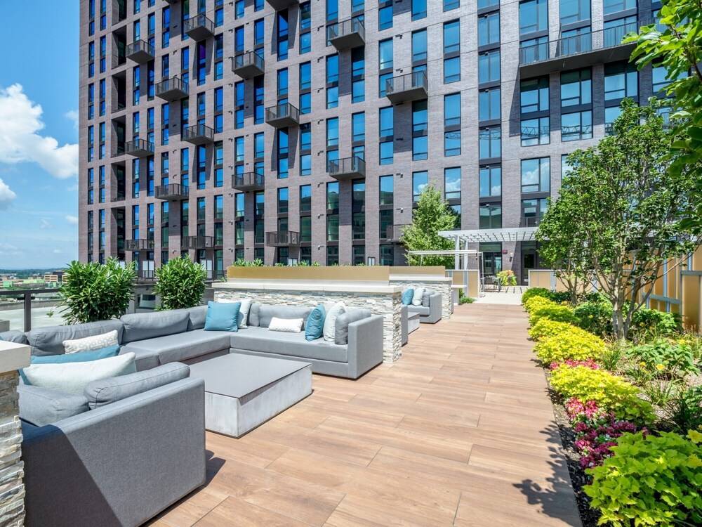 Global Luxury Suites at Reston Town Center - photo 132