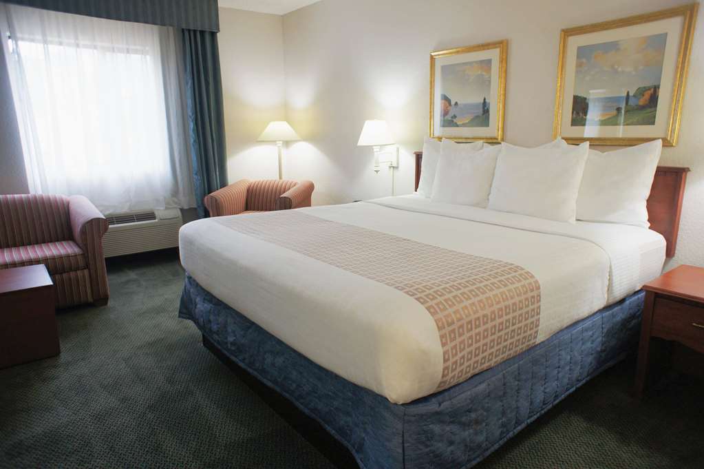 La Quinta Inn by Wyndham Ft. Lauderdale Tamarac East - photo 18