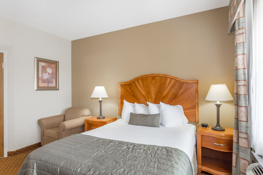 Howard Johnson Inn Asheville Biltmore - photo 19