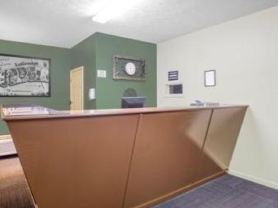 Super 8 La Grange - photo 8