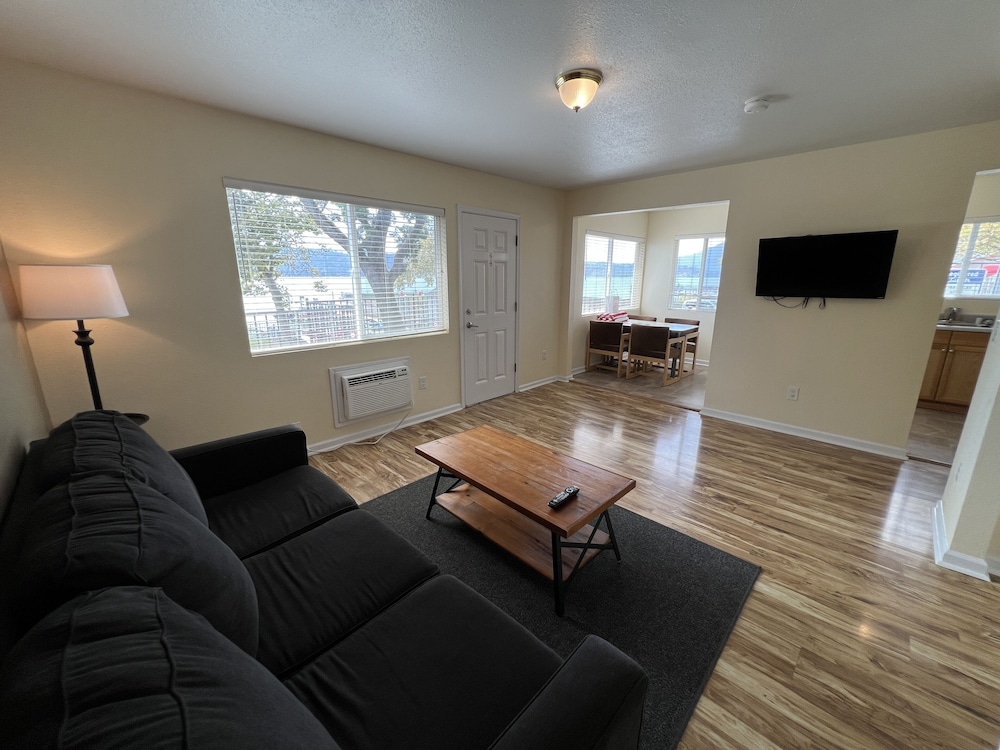 Clear Lake Cottages & Marina - photo 84
