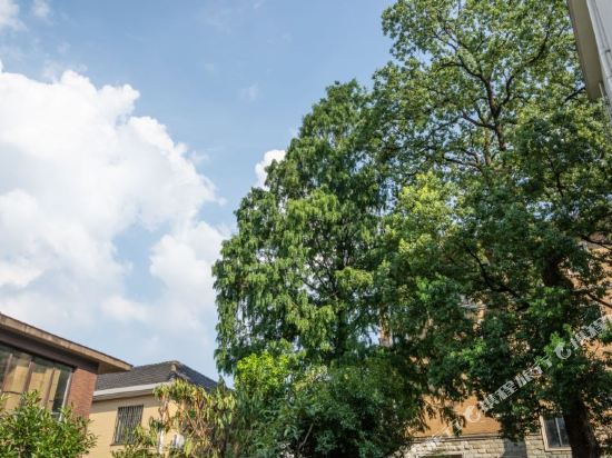 Yiling Hotel - carbon neutral hotel in Hangzhou