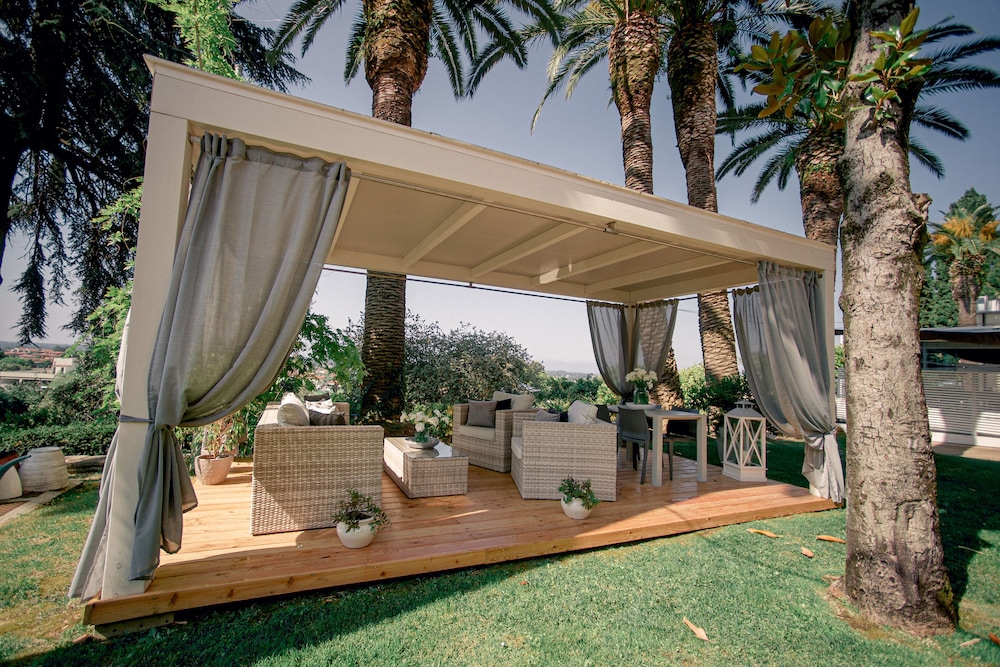 Relais Montepepe Winery & Spa — 4-Star Luxury Hotel in Montignoso, Italy