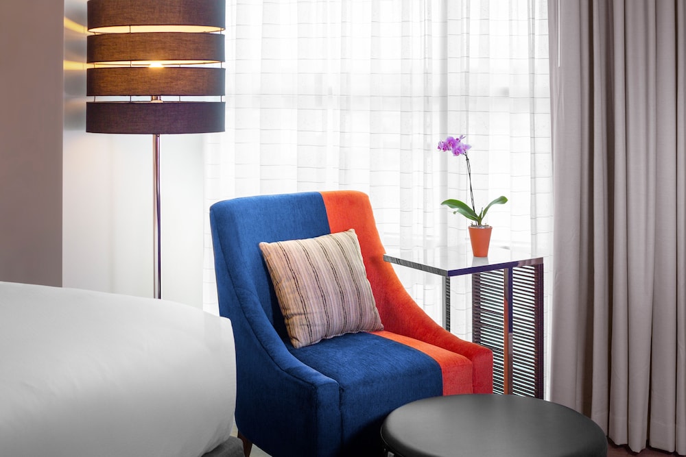 Hotel Indigo Gainesville Celebration Pointe an IHG Hotel - photo 4