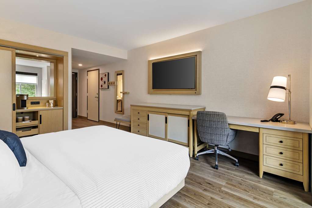 Cambria Hotel North Conway - photo 17