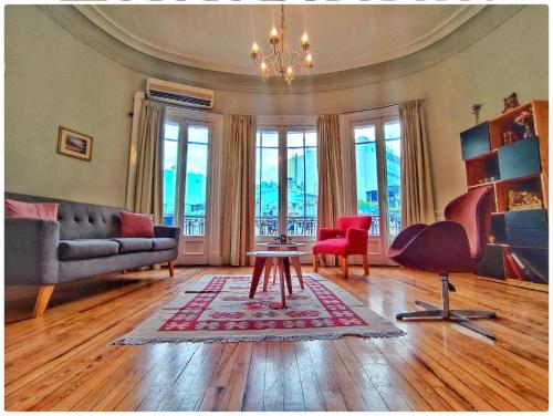Casa Dante no cash payments — 4-Star Luxury Hotel in Buenos Aires, Argentina
