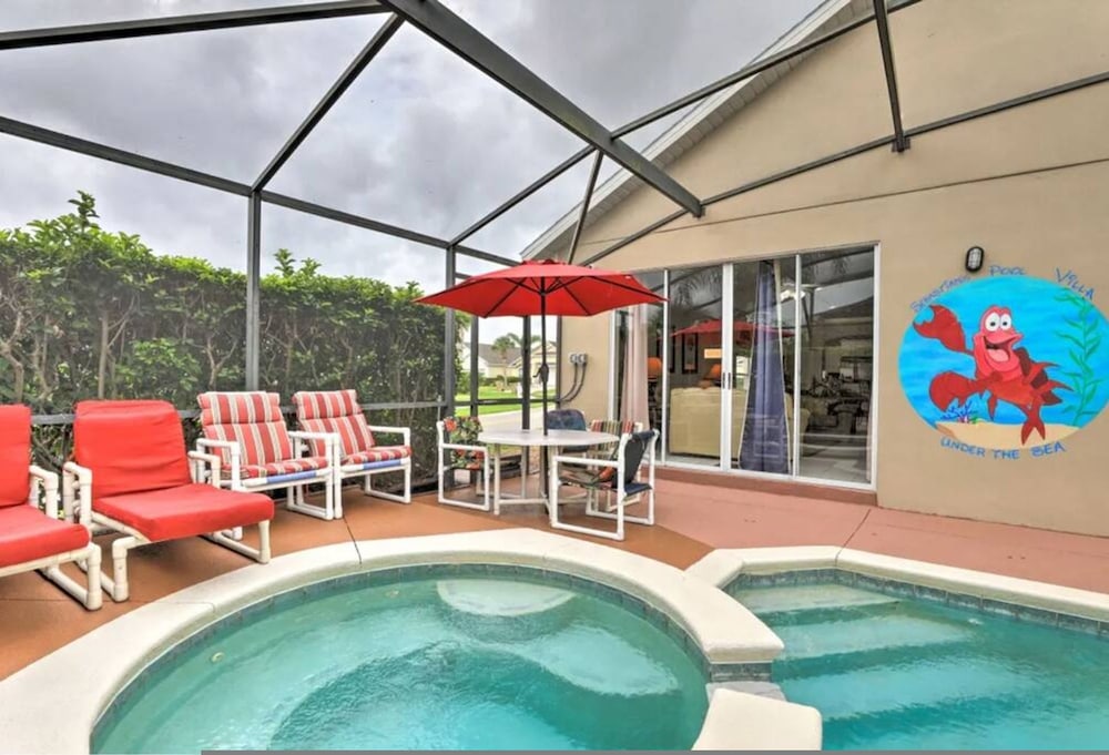 Family villa w pool spa & game room — 4-Star Luxury Hotel in Orlando, United States