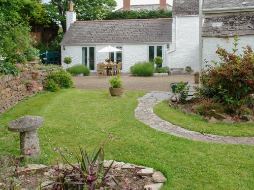 Little Barn Cottage — 4-Star Luxury Hotel in Falmouth, United Kingdom