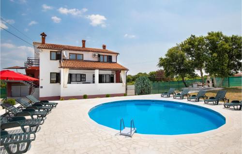 Three Bedroom Apartment In Barban — 4-Star Luxury Hotel in Barban, Croatia