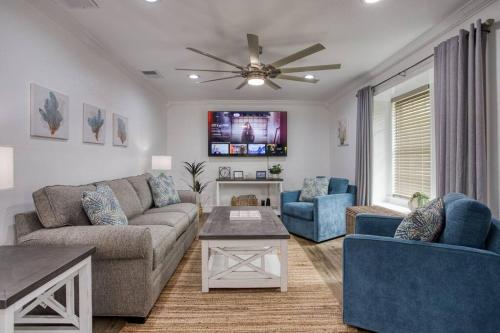 Your Seaside Sanctuary on Ocean Drive Awaits in Corpus Christi, United States