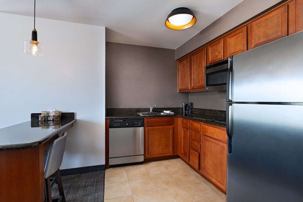 Residence Inn by Marriott Beaumont - photo 13