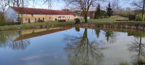 Au Repos Du Lezard Tresors D Antan — Durtal