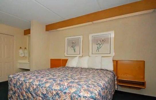 Economy Inn Brunswick - photo 7